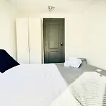 招待所 Cost Alameda